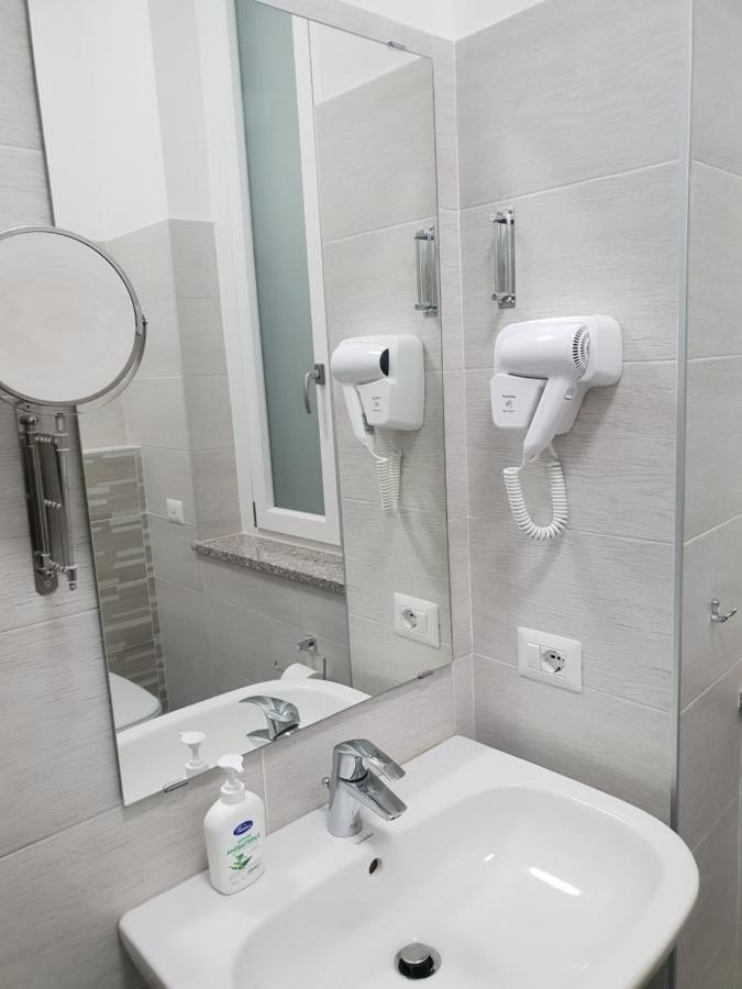 Leader Apartment 4 - Monzino - Hockey Msg Arena - Linate - Милан Экстерьер фото
